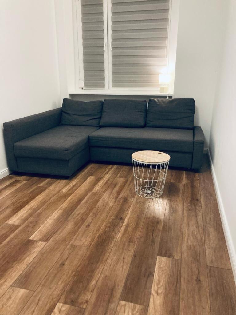 Apartment Sweet *